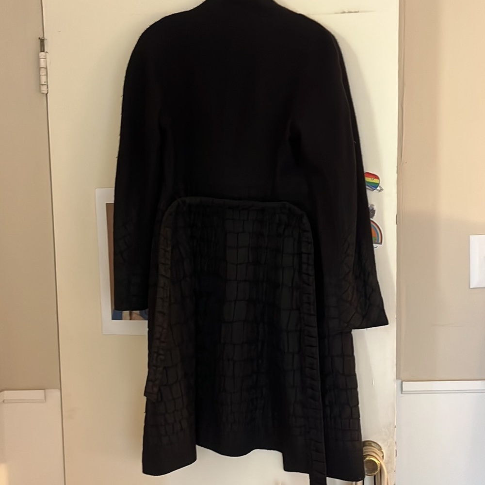 Chic Black Jacket - image 6